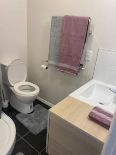 Family friendly 4 bedroom home with outdoor living - 1