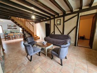 Maison paisible avec jardin clos, terrasse, proche lac d'Eguzon et villages médiévaux - FR-1-591-102 - Vigoux - 1