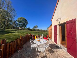 Gîte "Tout Inclus" en Campagne Berrichonne avec Terrasse & Parking Privé - FR-1-591-419 - Briantes - 3