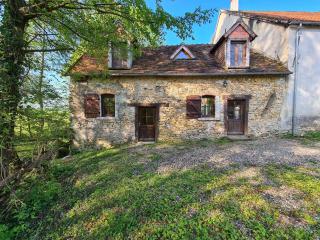 Ancien moulin avec piscine, terrasse, jardin privatif et petite île - près des étangs de la Brenne - FR-1-591-159 - 8