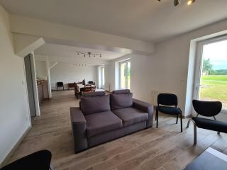 Maison tranquille avec jardin, proche Châteauroux, 4 ch., 3 sdb, terrasse, barbecue, parking - FR-1-591-358 - 2