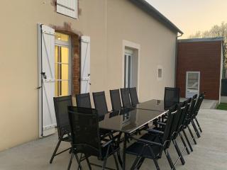 Maison isolée avec jardin, piscine intérieure chauffée et équipements pour des vacances de rêve. - FR-1-591-330 - 7