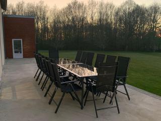 Maison isolée avec jardin, piscine intérieure chauffée et équipements pour des vacances de rêve. - FR-1-591-330 - 6