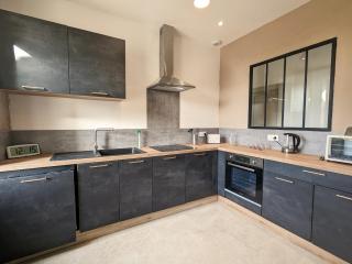 Charmant Gîte en Berry avec Étang, Terrasse et Spa à Proximité - FR-1-591-407 - Douadic - 8