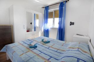 Apartments with WiFi Umag - 22377 - 4