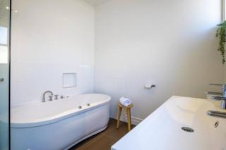 Sorrento Beach Cottages No.1 - in the heart of Sorrento - 9