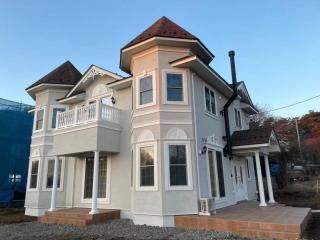 Queen Anne Style Luxury Vacation Villa - Miyota - 6