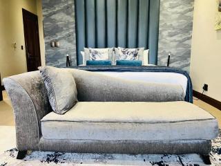 One O Eight Boutique Hotel - 1
