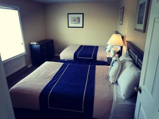 The Grand Beach Inn - 9