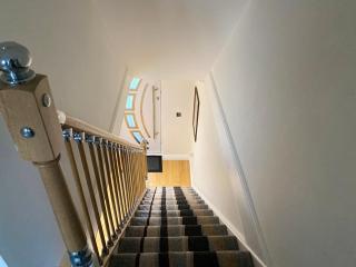 Contractors Home - 4 Bedroom Long Stays Welcome - Barnsley - Shafton - 8