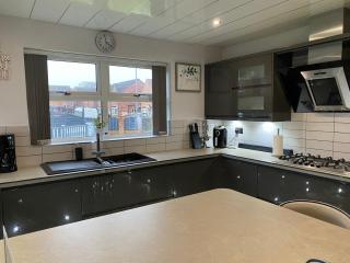Contractors Home - 4 Bedroom Long Stays Welcome - Barnsley - Shafton - 4