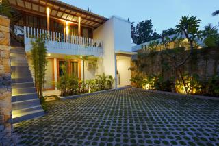 Karyana Villa 1 - Kuta Lombok - 1