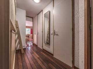 Proche pistes et commerces · Balcon · WiFi inclus - FR-1-688-77 - Méribel - 6