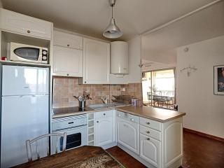 Appartement F3 - 6 Couchages - Proche Plage et Port - Climatisé - FR-1-715-93 - 2