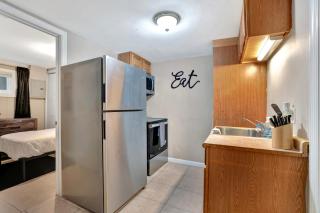 Serene Downtown Villa - Clarksville - 5