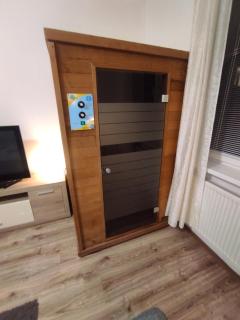 Silent flat with SAUNA in the centre of Bratislava, 7min walking distance to downtown - Bratislava - 9