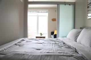 Queen Anne Abode - 1 Block from CPA! - Free Parking! - Seattle - 3