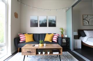 Queen Anne Abode - 1 Block from CPA! - Free Parking! - Seattle - 6