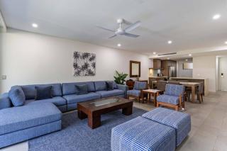 Bellflower at Temple - Family Beachside Paradise - Palm Cove - 0
