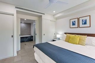 Bellflower at Temple - Family Beachside Paradise - Palm Cove - 1