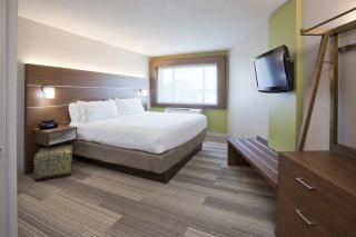 Holiday Inn Express Hotel & Suites Minneapolis-Golden Valley by IHG - Minneapolis - 4