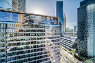 Special Offer Stylish 1BR with Scenic Views & Pool by Deluxe Holiday Homes - 5