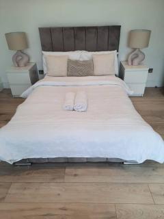 Luxury Kingsize Room in London - Catford - 0