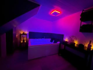 Maison à la campagne avec piscine privée et balnéo - 2