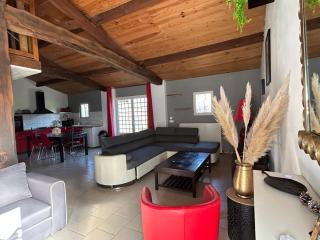 Maison à la campagne avec piscine privée et balnéo - - 1