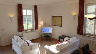 Gut-Rattelvitz-Parterre-C-hochwertig-Sauna-Kamin-eTankstelle-Spielscheune-15-000qm-Parkland - Gingst - 9