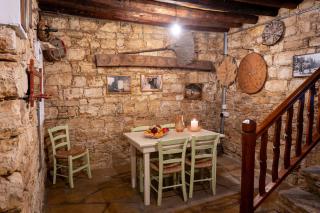 Oinoessa Traditional Boutique Guest Houses - Lofou - 9