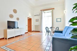 GuestHost - Chiaia Sea View Gem - Naples - 5