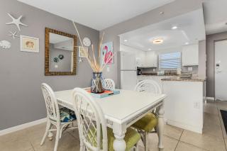 Welcome to Beach Villa's # 602 Vacation Rental - 250 Estero Blvd condo - Fort Myers Beach - 1