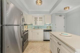 Beach Villas # 304 - BOGO24 condo - Fort Myers Beach - 2
