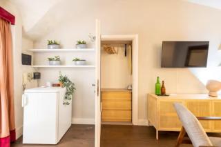 The Burgundy Nest Apartment Campo de' Fiori - 5