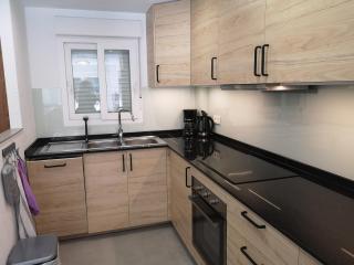 Apartamento de diseño con piscina y garaje - 1