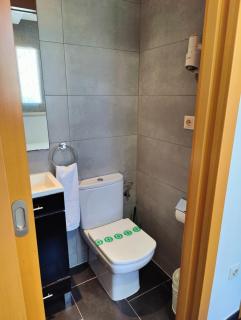 Hostal Manel - Pineda de Mar - 5