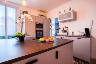 LA RIBOTE AP4387 By Riviera Holiday Homes - Nice - 9