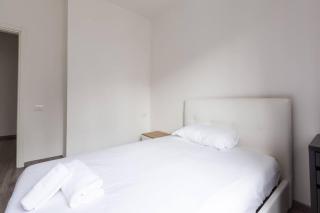 Large Apartment Close to Metro - Milan - 6