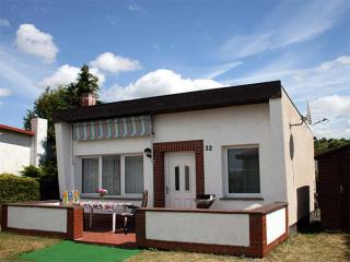 kleines Ferienhaus am idyllischen Tüzer See - - 0