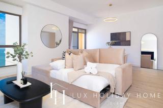 LUX The Dubai Eye Sea View Suite - 5