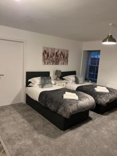 No 8 Plants Yard Modern studio in Worksop - 3