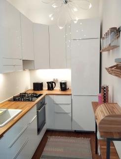 Enchanting 3-Room Oasis with Balcony - 5