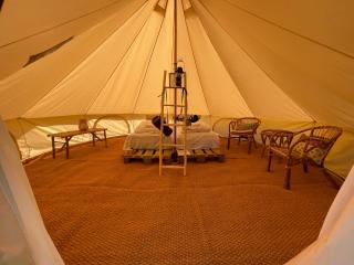 Mellem-rummet Guesthouse & Glamping - Tanderup - 7