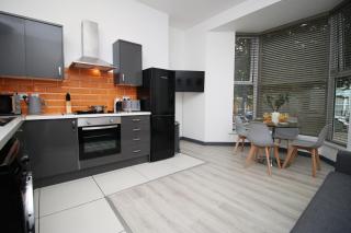 101 Walter Road - Swansea - 9