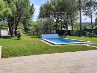 A pretty family house located in a tranquil area with a pretty view of the Luberon range. - Les Taillades - 5