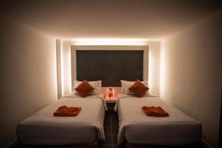 The Original Orange Hotel - 9