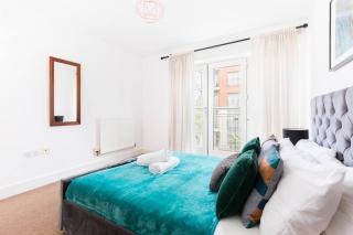 Spacious City Centre Apartment - Balcony - Smart TV - WIFI- 448A - Birmingham - 3