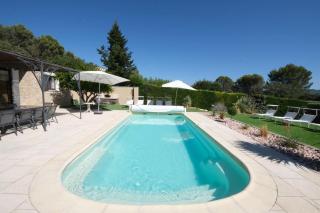very beautiful villa with private pool in the luberon enjoying a magnificent view of the durance valley, located in puget – 10 people. - Puget - 6