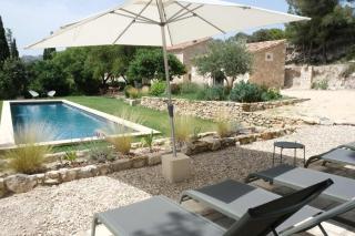 property in les baux de provence, private pool, magnificent view, ideal for 10 people in the alpilles. - 1